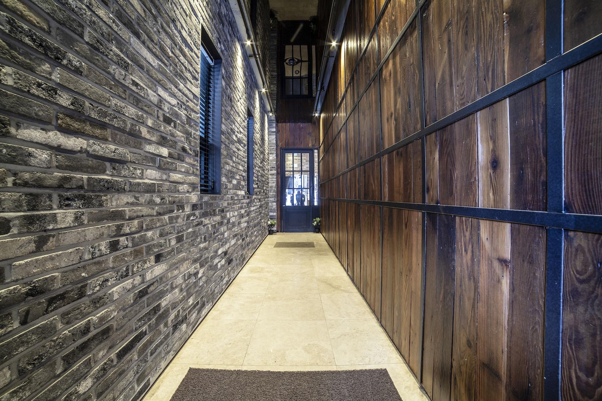 Vista Lobby Hotel Stay 53