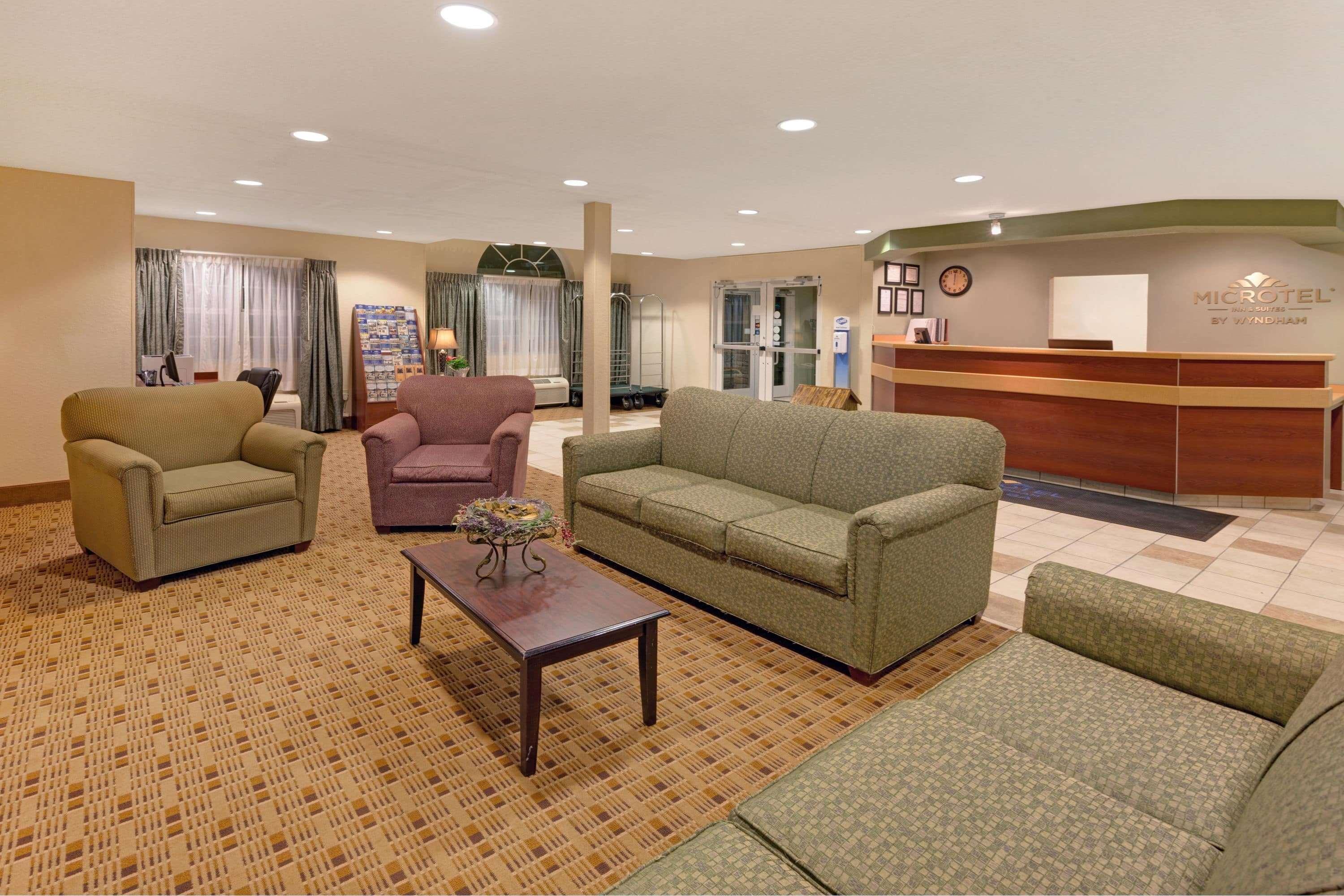 Vista Lobby Microtel Inn & Suites by Wyndham Jasper