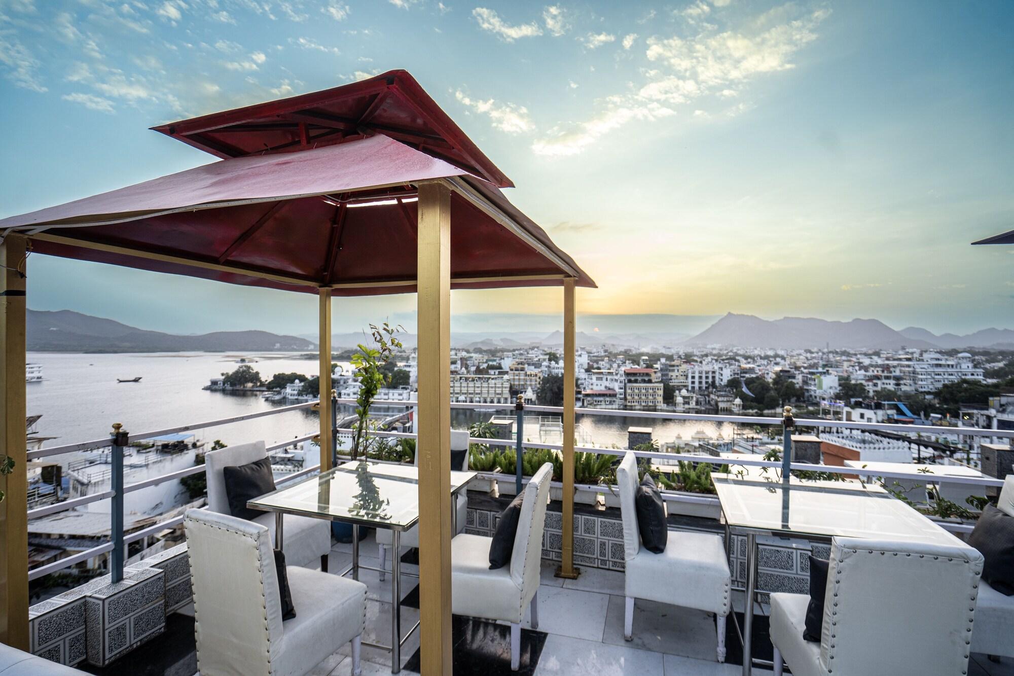 Restaurant The Lake View Hotel – On Lake Pichola
