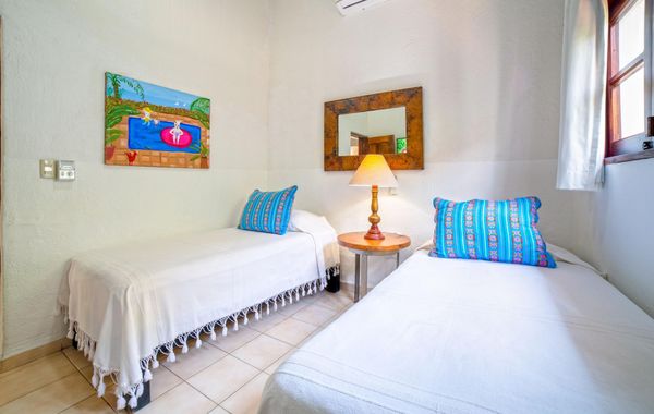 Amazing ocean views at beautiful villa exclusive Conchas Chinas area full staff - Hoteles con parque acuático en Puerto Vallarta, México