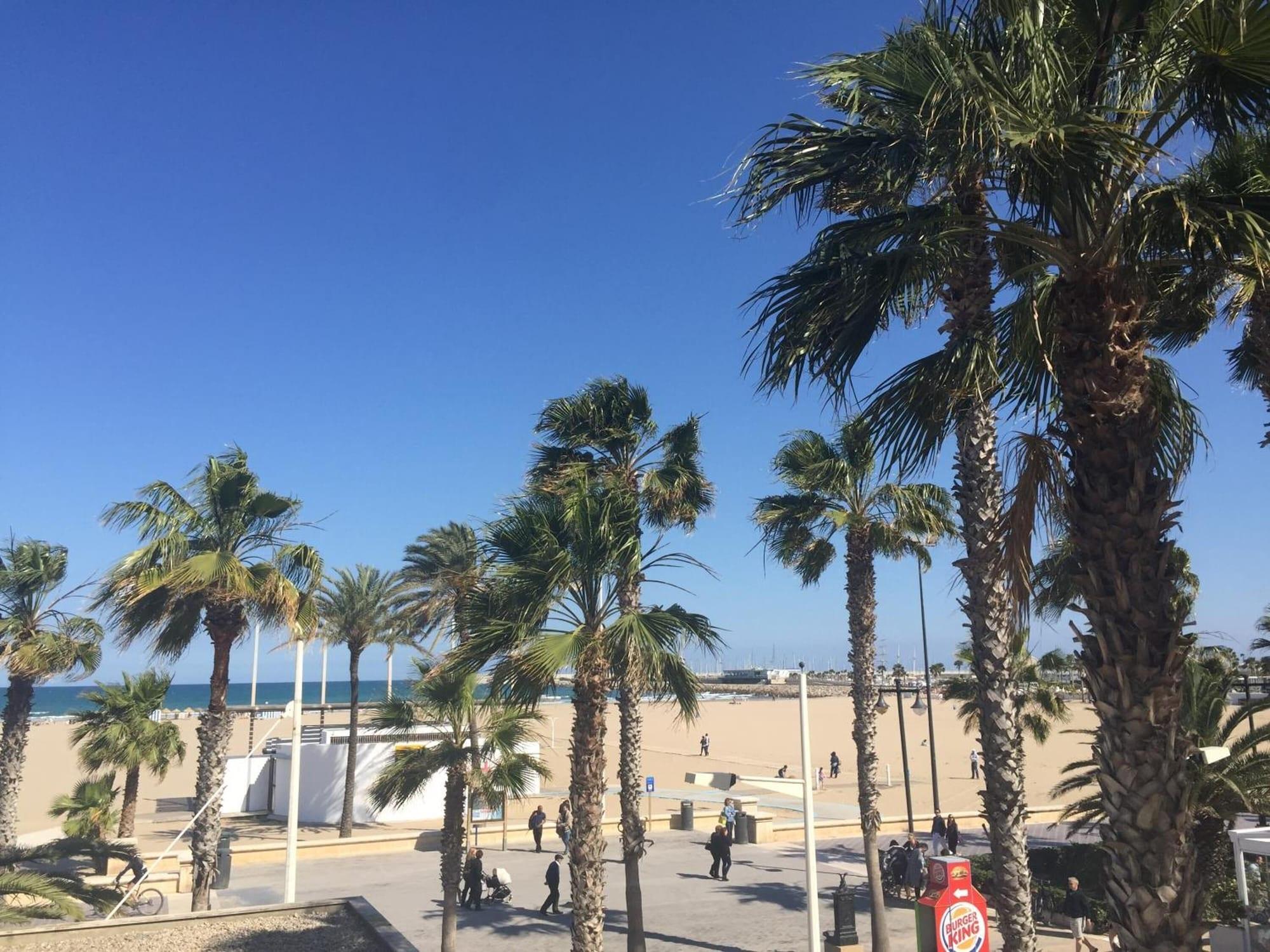Playa Malvarrosa Beach Rooms