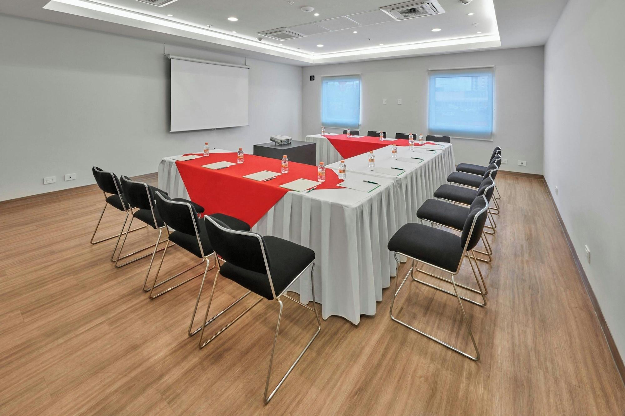 Sala de Reuniones City Express Junior by Marriott Tuxtepec