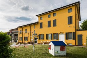Alojamiento - Hotel Forlanini52 Parma
