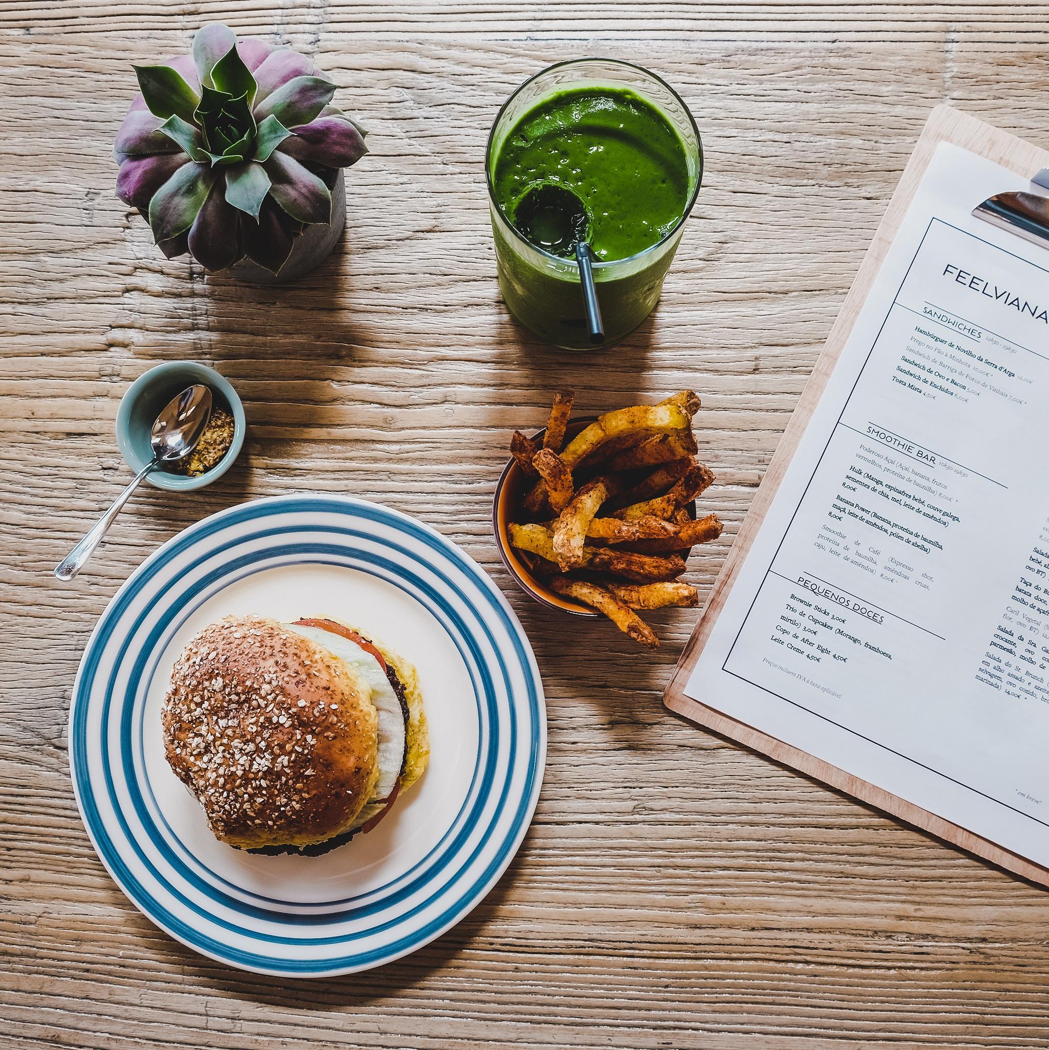 Bar/Salón Feel Viana