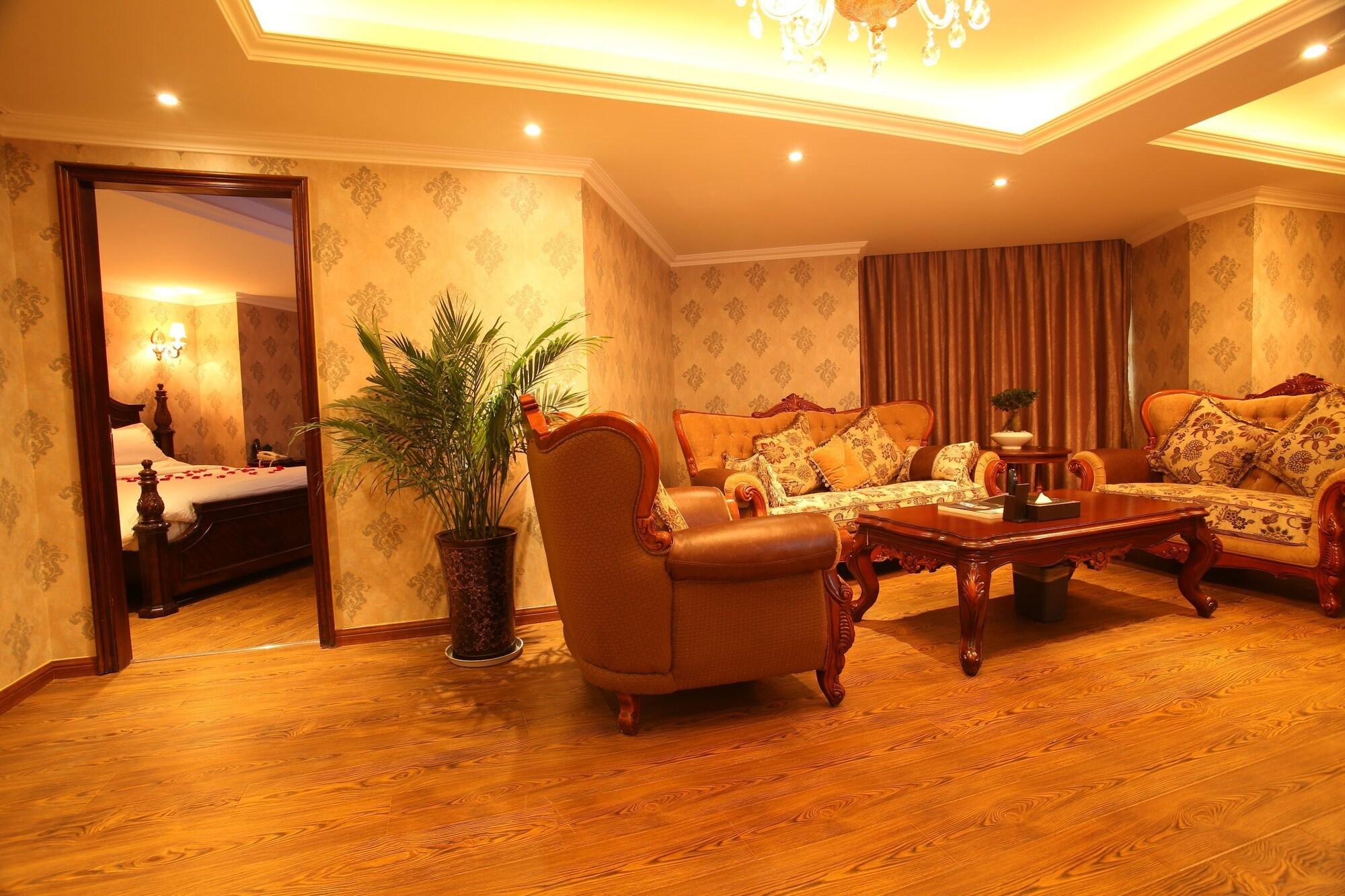 Varios Jiali Holiday Inn Wanhe Branch
