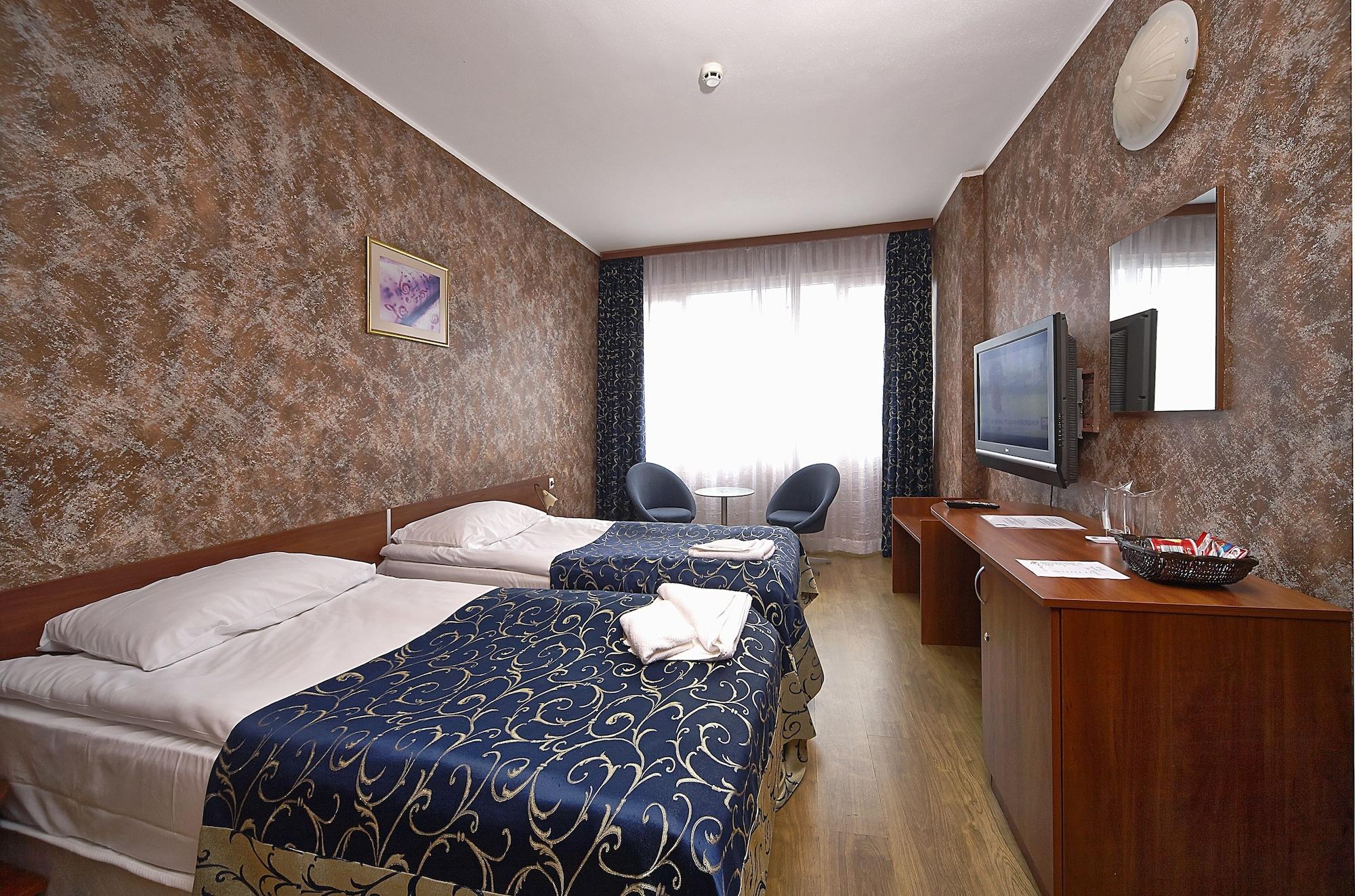 Varios Akord Business Hotel