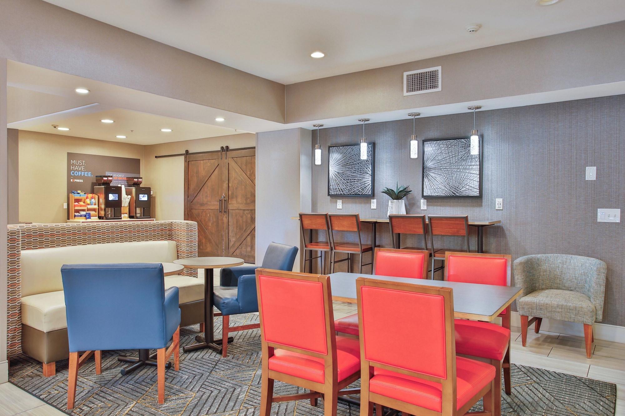 Vista Exterior Holiday Inn Express Prescott by IHG