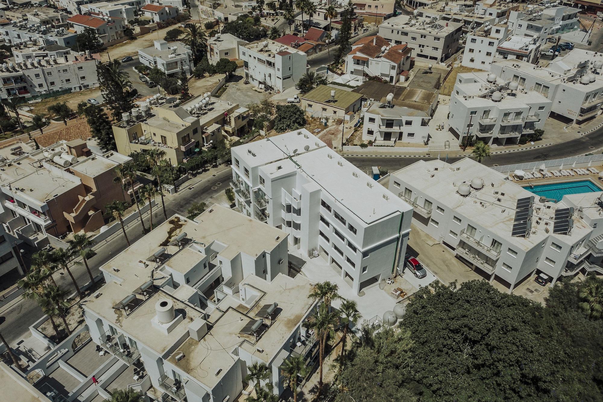 Vista Exterior River View Boutique