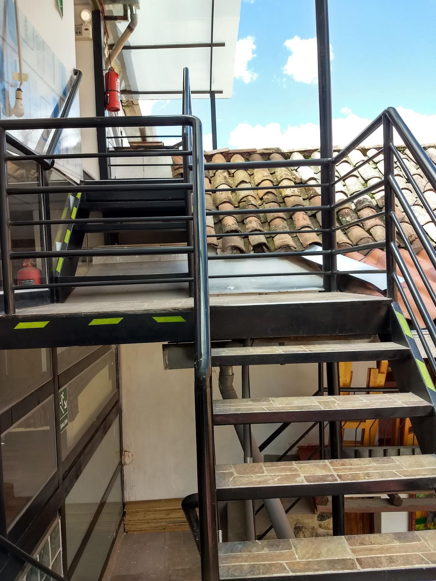 Variados (as) Chelitos Backpacker