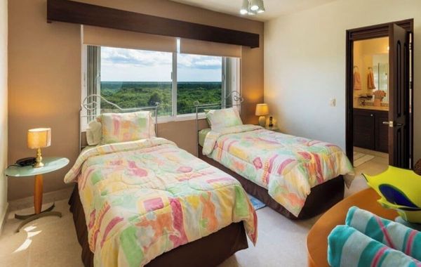Cozumel Penthouse Condo-Las Brisas 702 - Hoteles con alberca en Cozumel, México