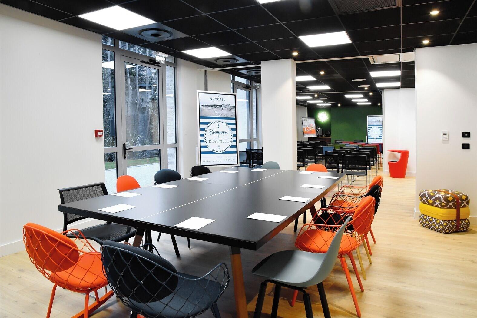 Sala de Reuniones Novotel Deauville Plage