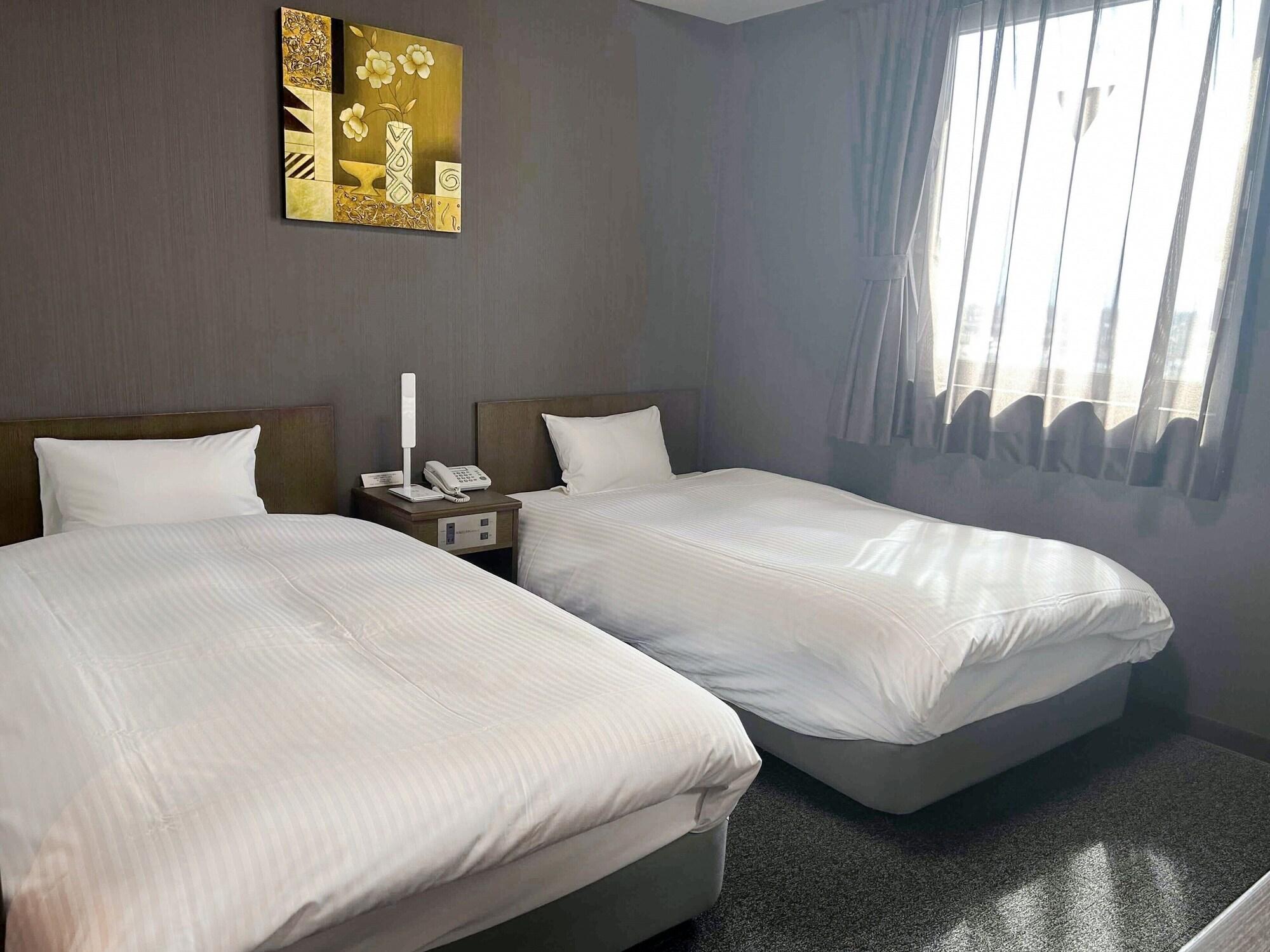 Habitación Hotel Route-Inn Kakamigahara