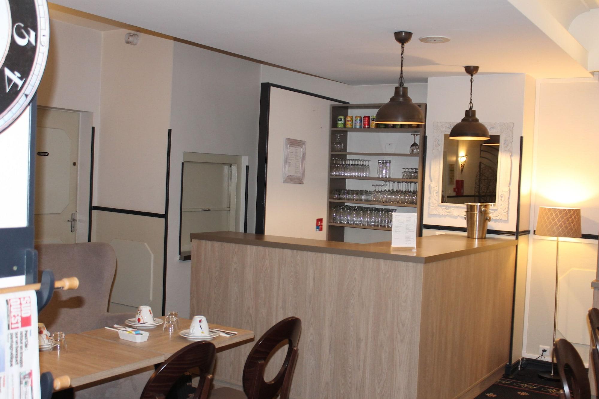 Bar/Salón Hôtel de France Bergerac