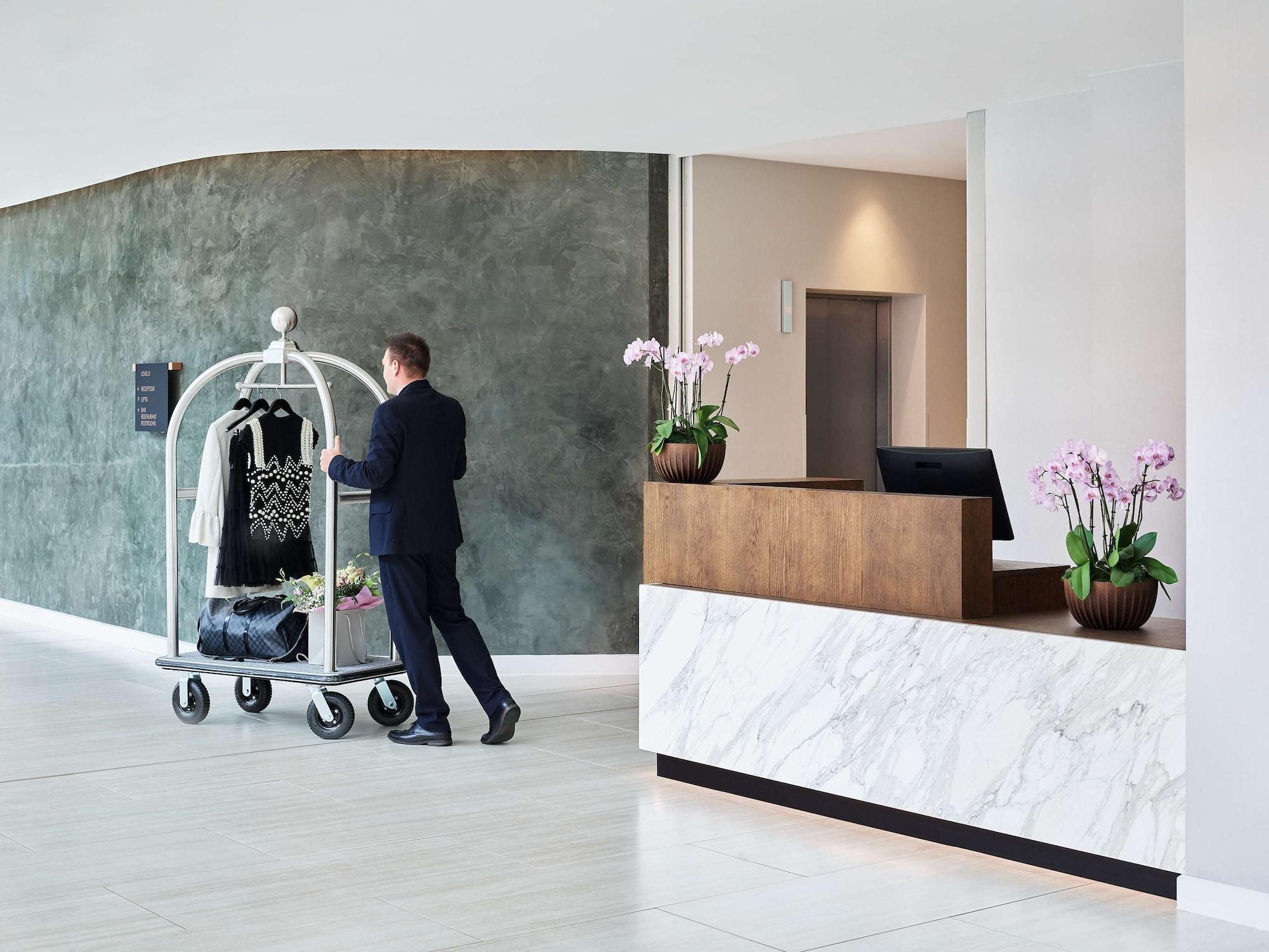 Vista Lobby Hyatt House Manchester
