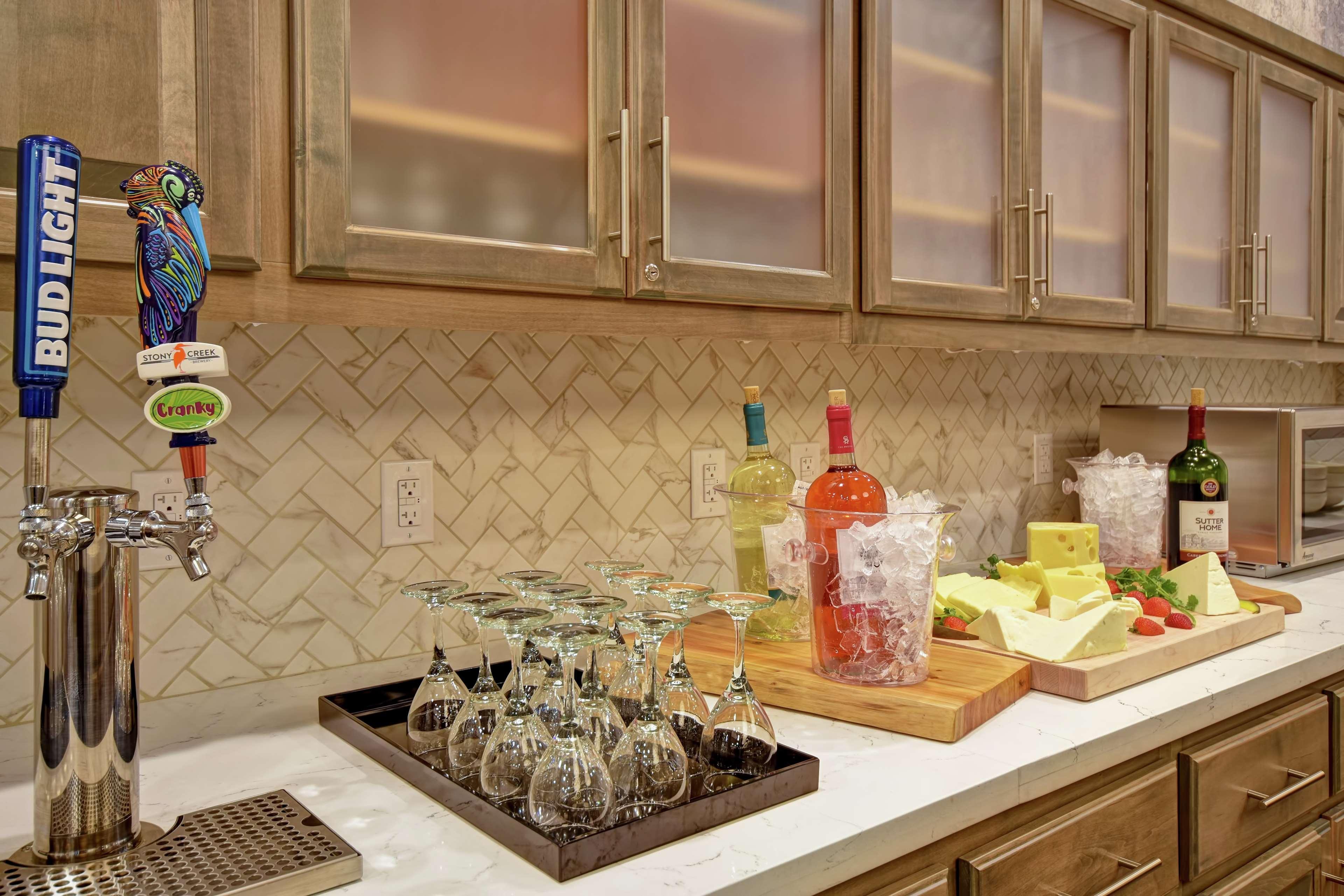 Restaurant Homewood Suites by Hilton Orange New Haven