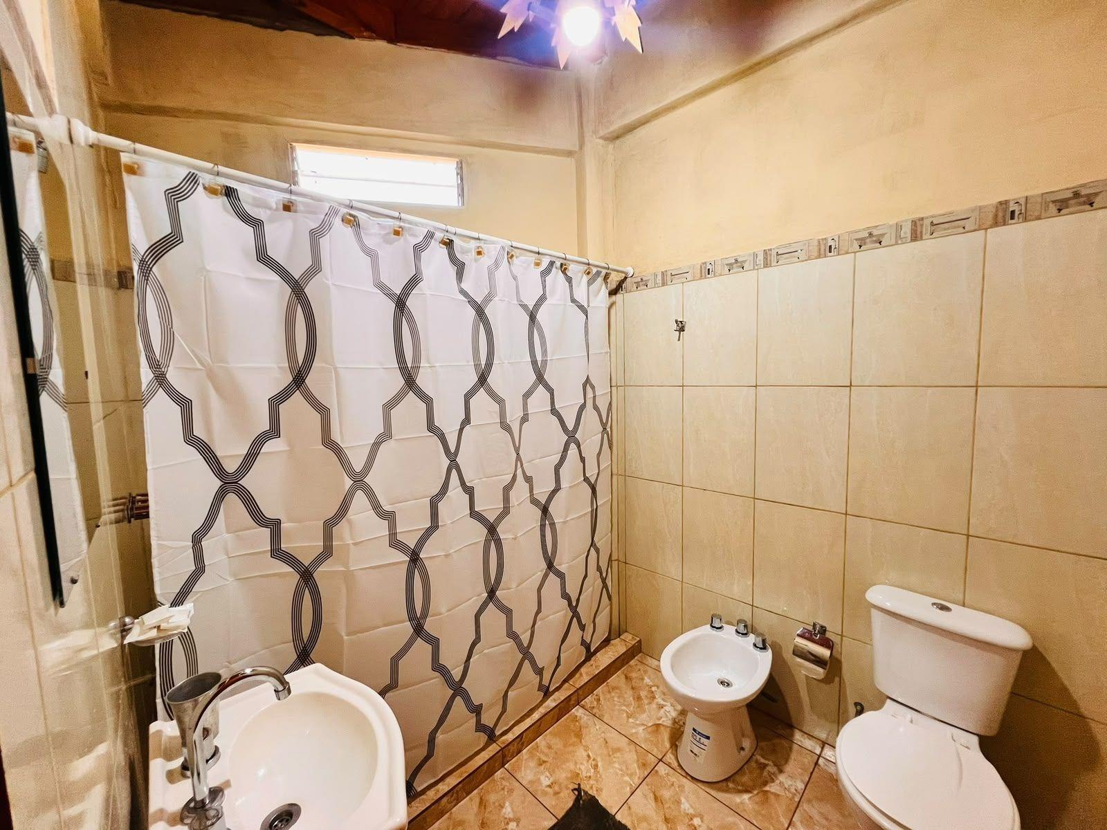 Equipamiento de Habitación Avista al Rio