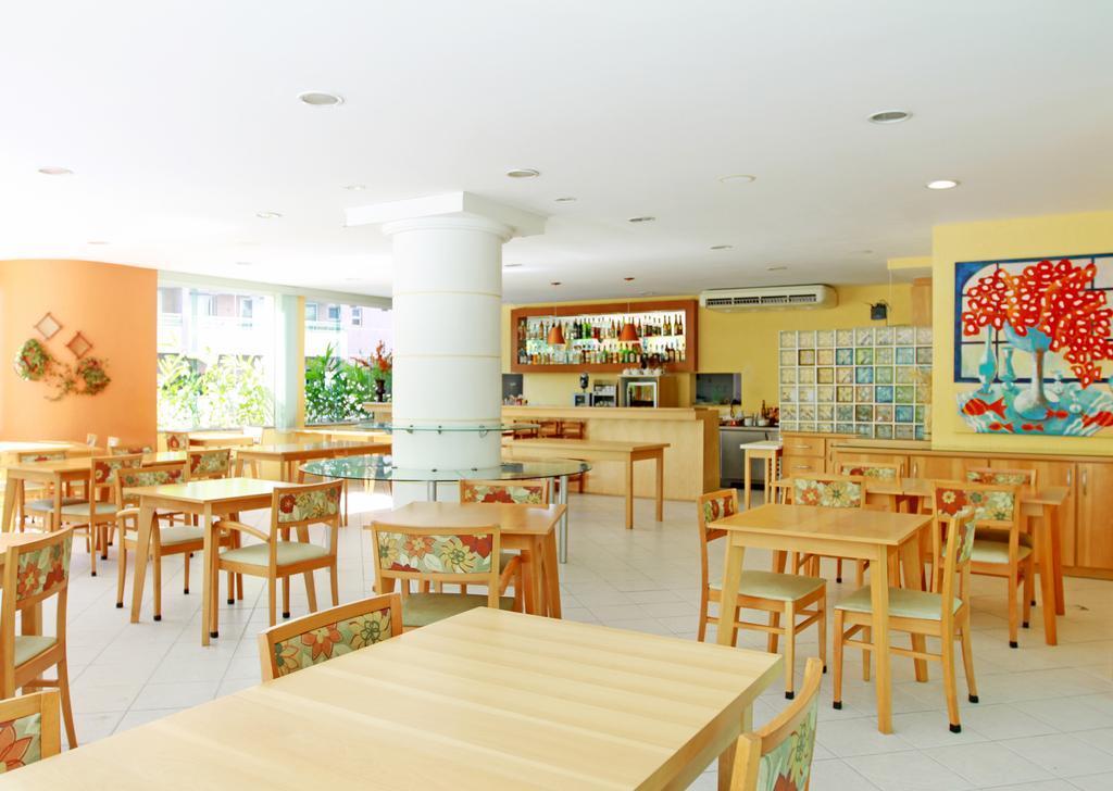 Restaurant Travel Inn Flats Riviera