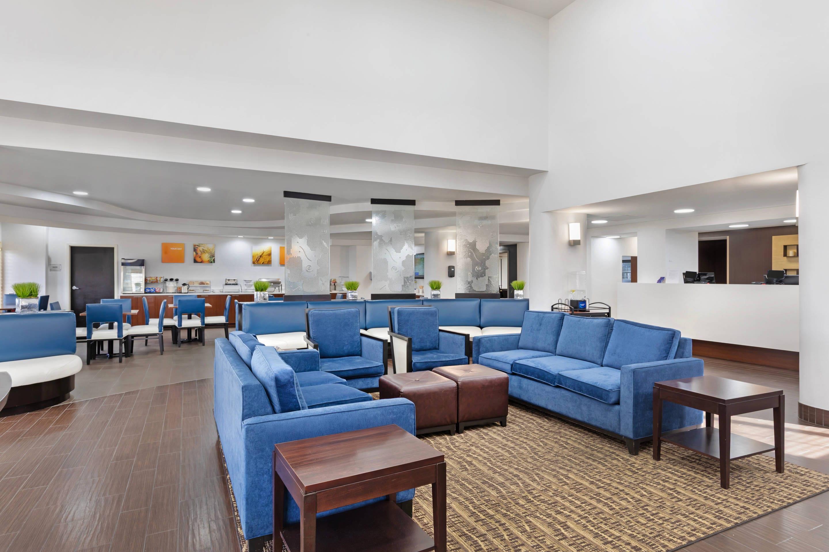 Vista Lobby Comfort Suites DFW North/Grapevine