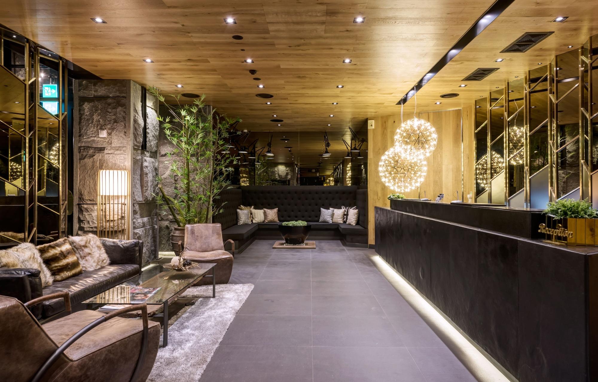 Vista Lobby Hotel The Designers Kondae