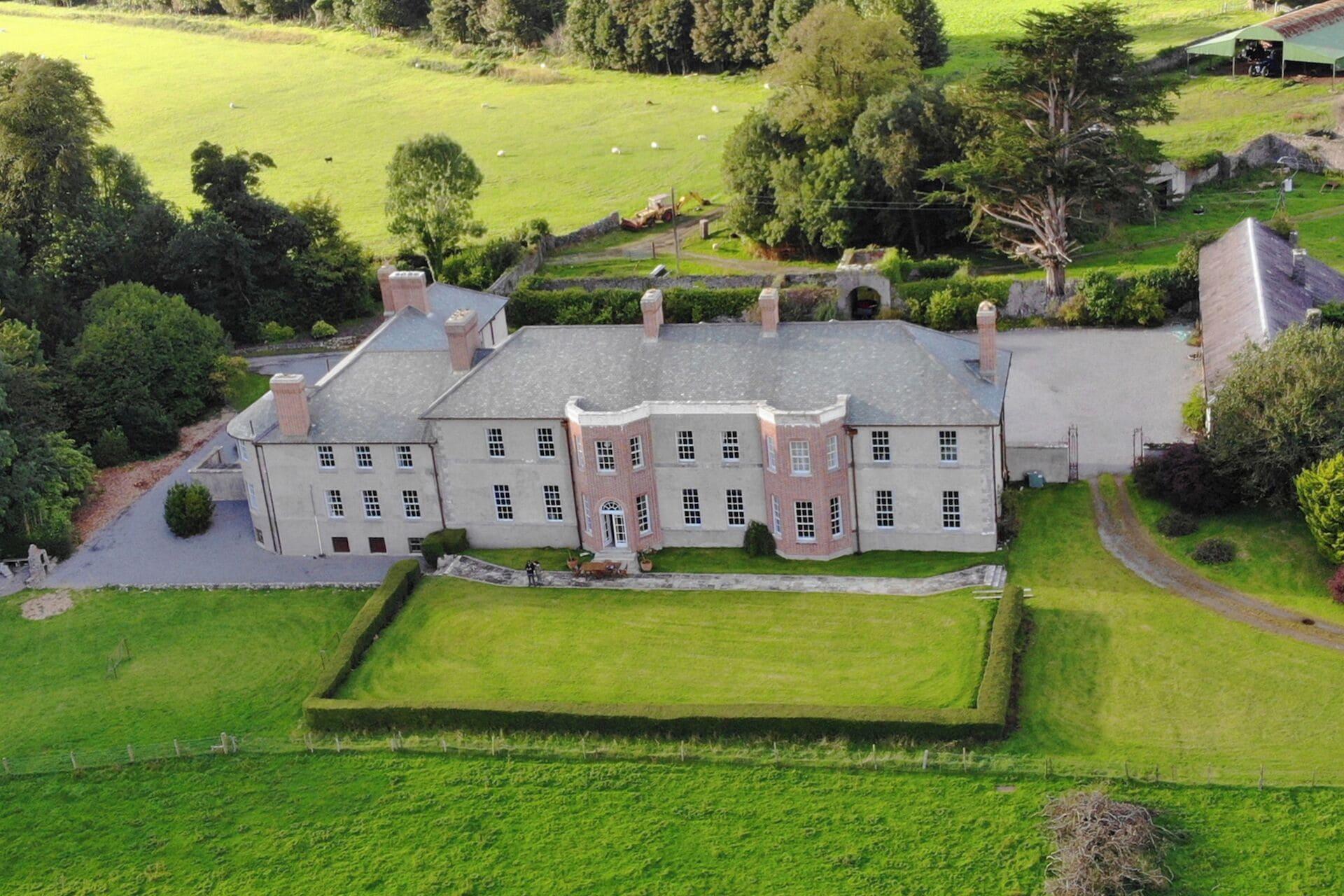 Vista Exterior CastleHacket House