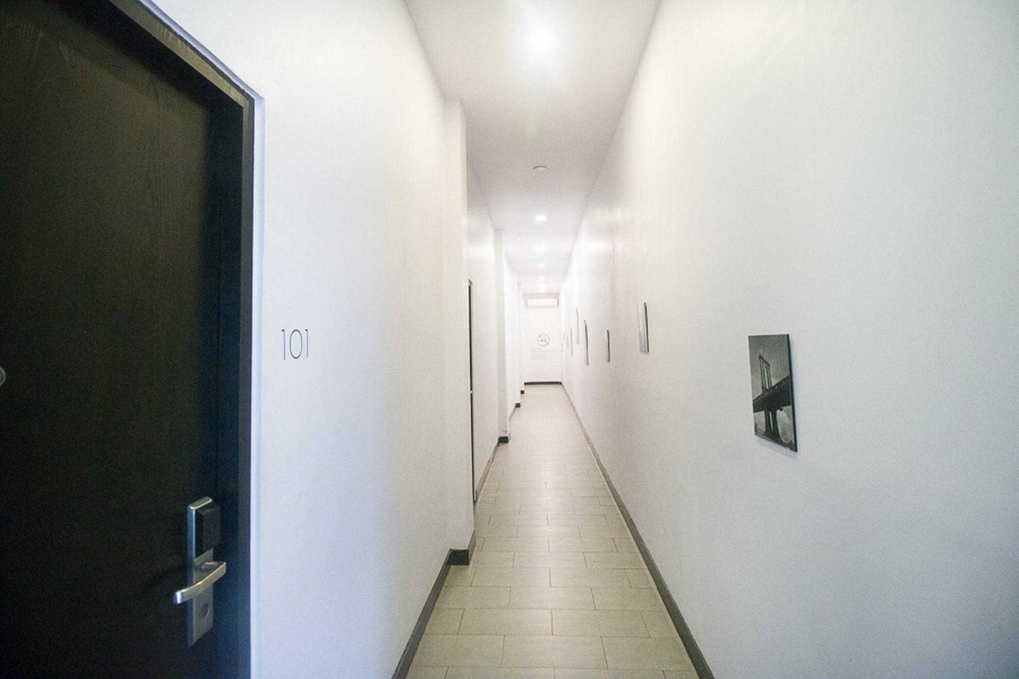 Varios RedDoorz Plus @ Manokwari City Center