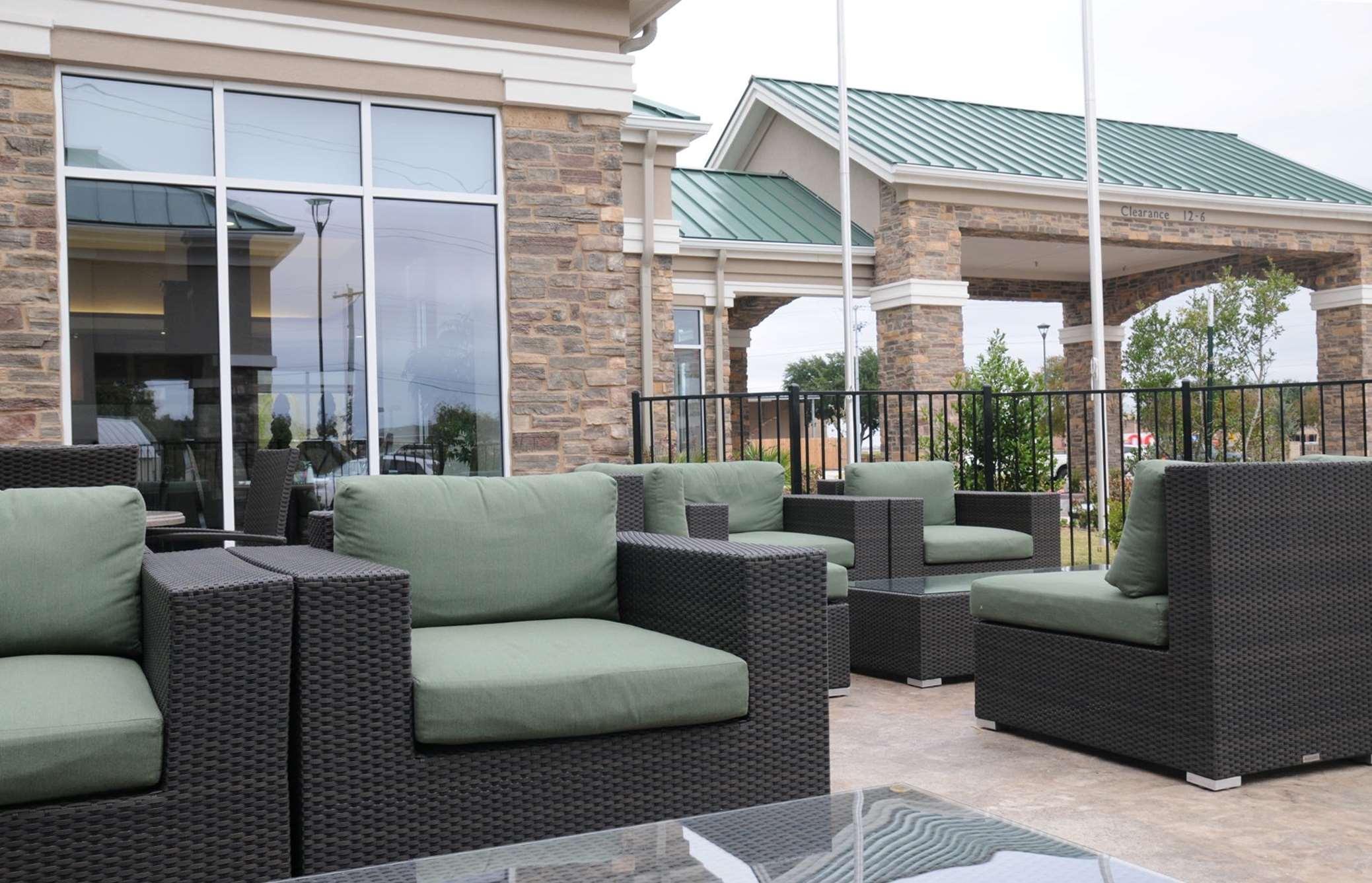 Vista Exterior Hilton Garden Inn New Braunfels