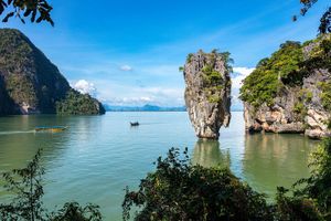 Actividad - Tour de día completo por la isla en canoa Phang Nga y Koh Khai