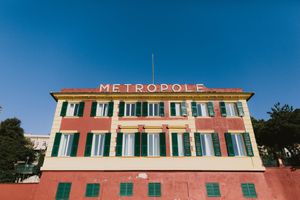 Alojamiento - Hotel Metropole