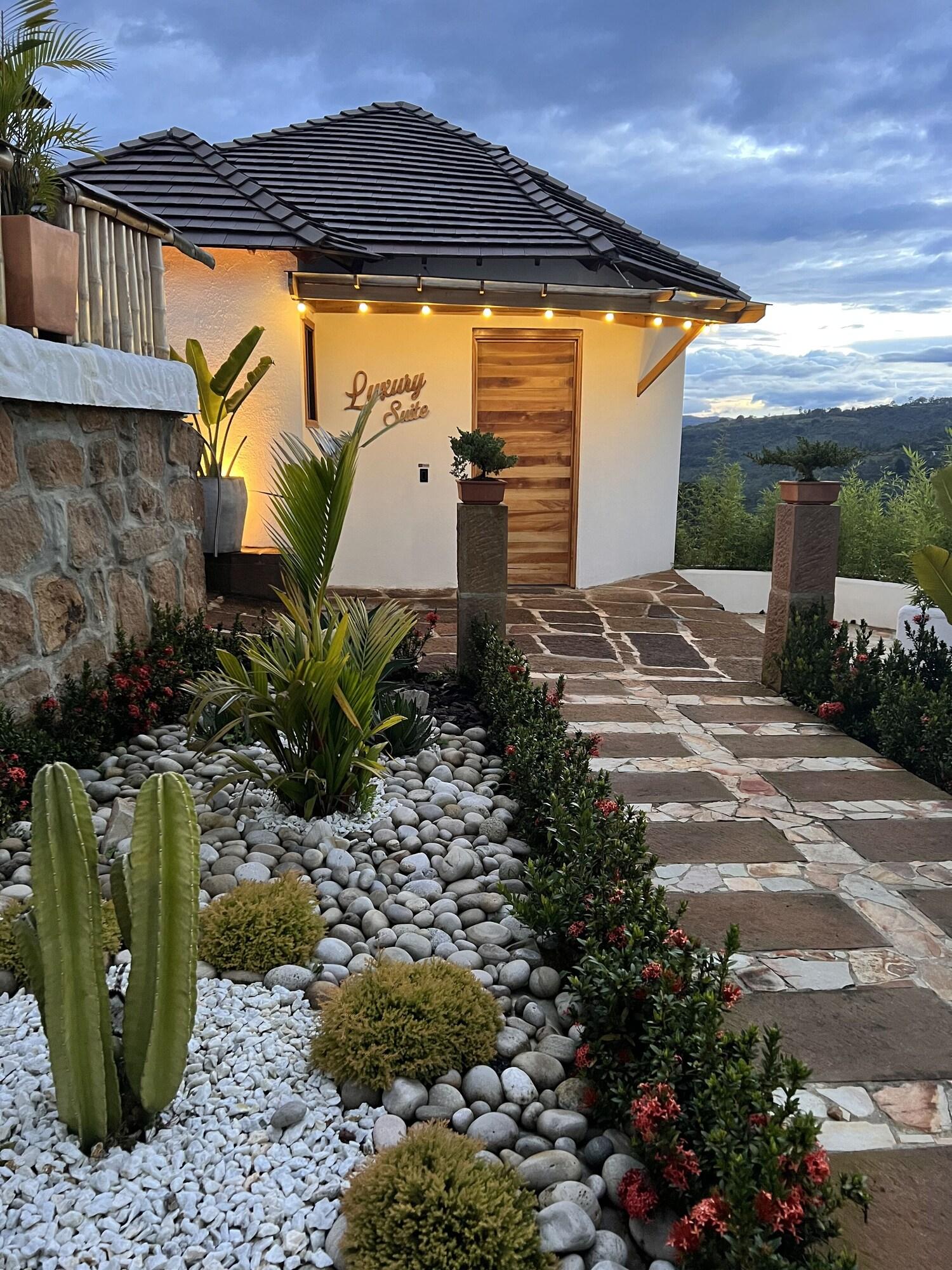 Vista Exterior Hotel campestre palmas del zamorano