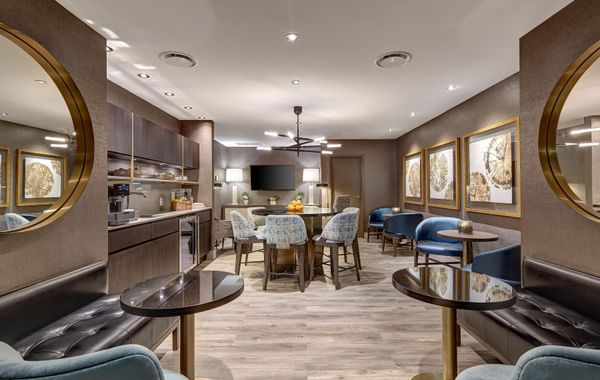 Town Inn Suites Hotel