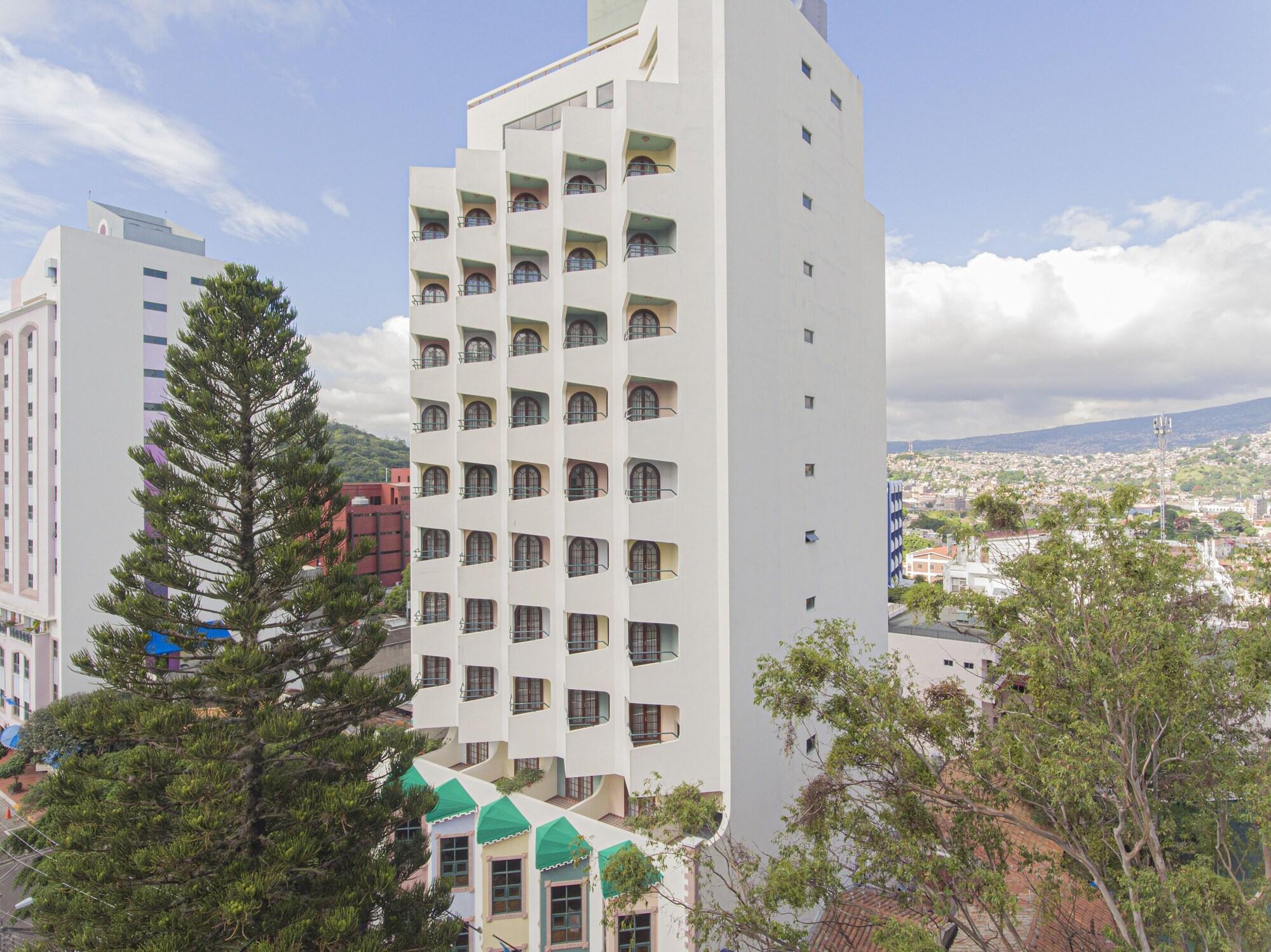 Vista Exterior Hotel Plaza Del Libertador