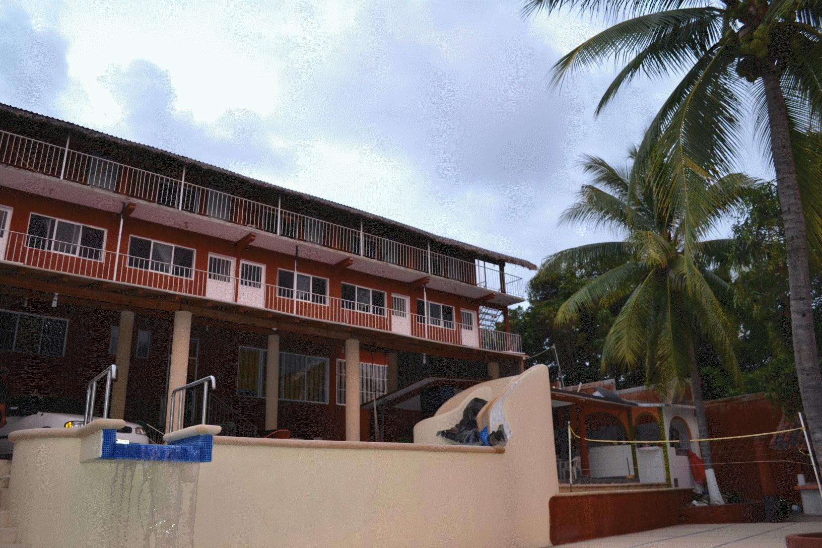 Vista Exterior Hotel Casa Longino's