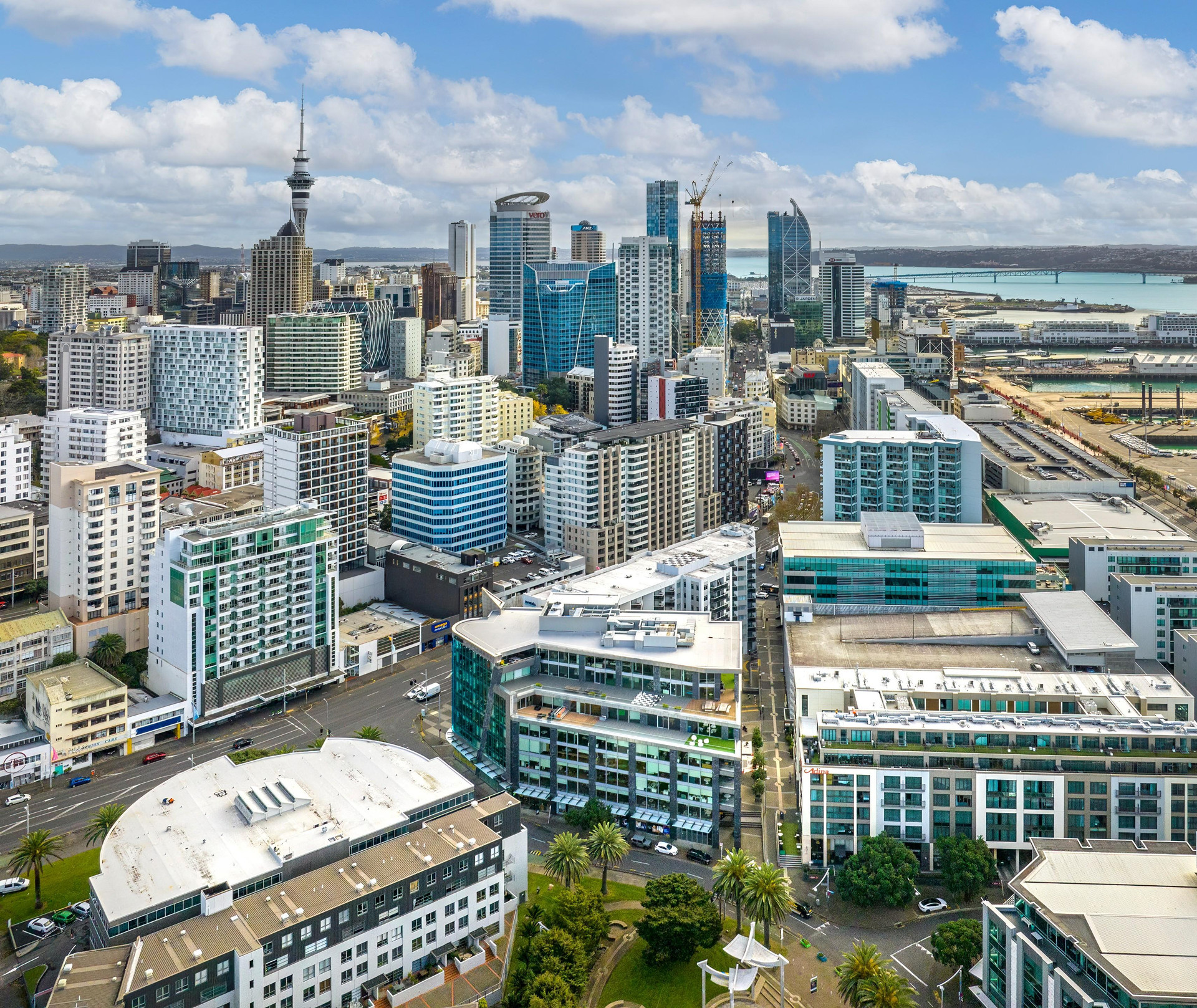 Vista Exterior Oaks Auckland Hotel