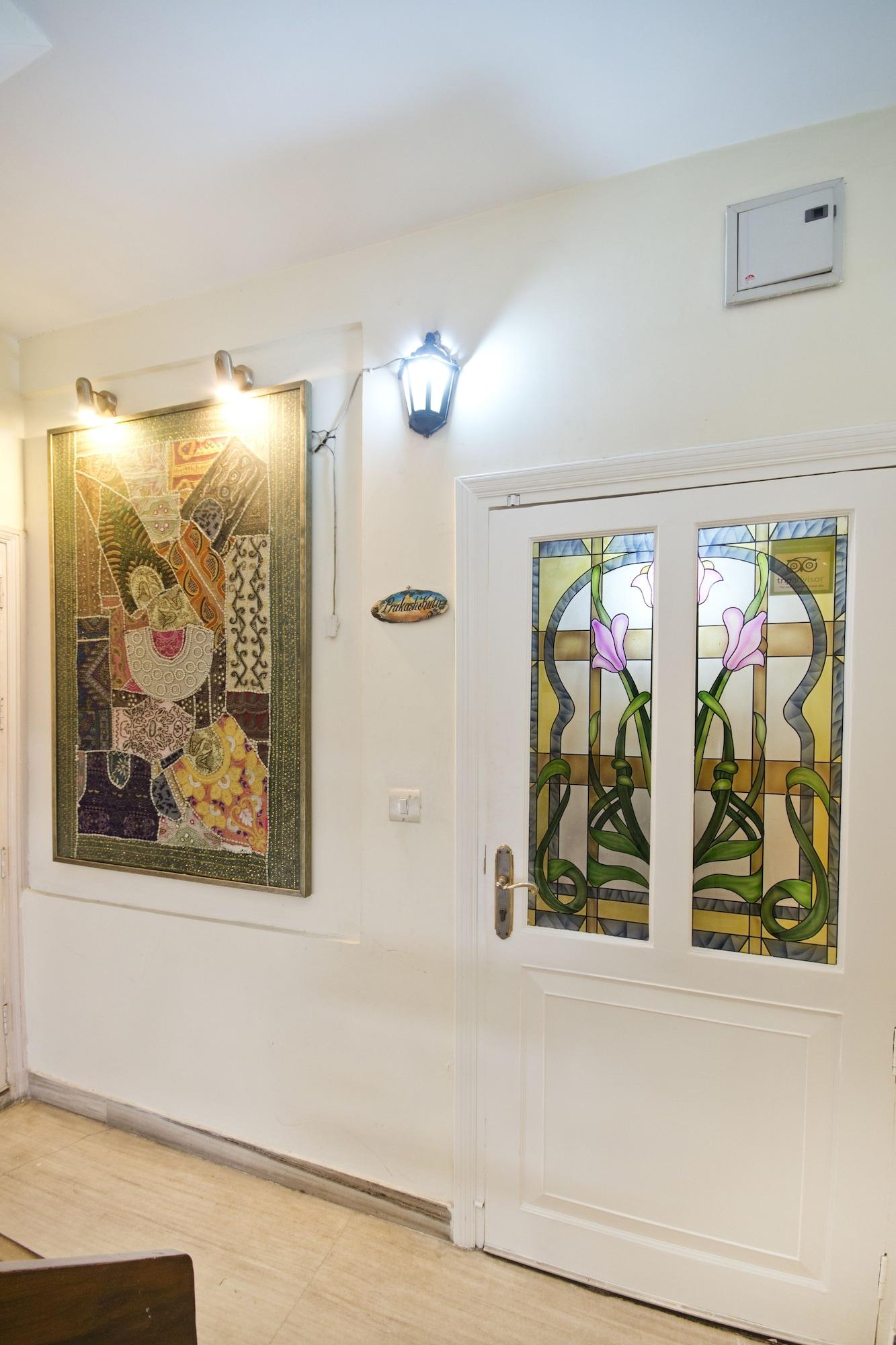 Varios Prakash Kutir B&B