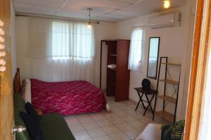 Alquiler Vacacional - Charming apartment with AC, WiFi, 5 minute walk to Sunzal Crazy Waves