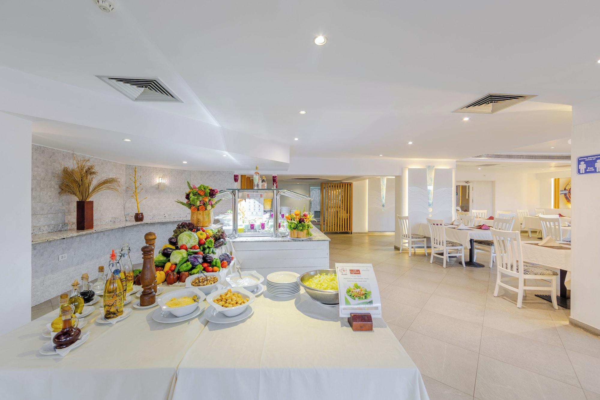 Restaurant Flamenco Beach and Resort