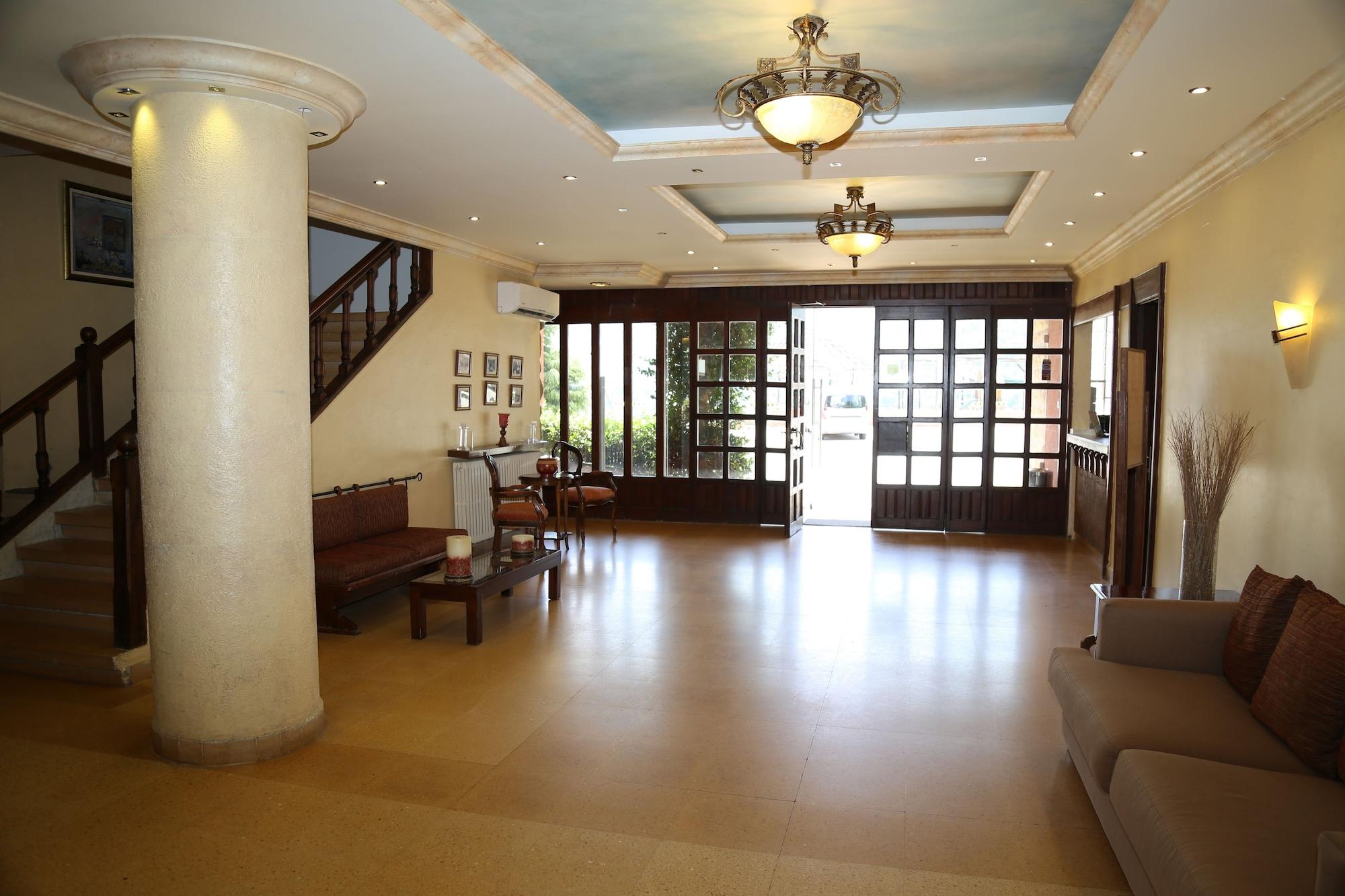 Vista Lobby Douma Hotel