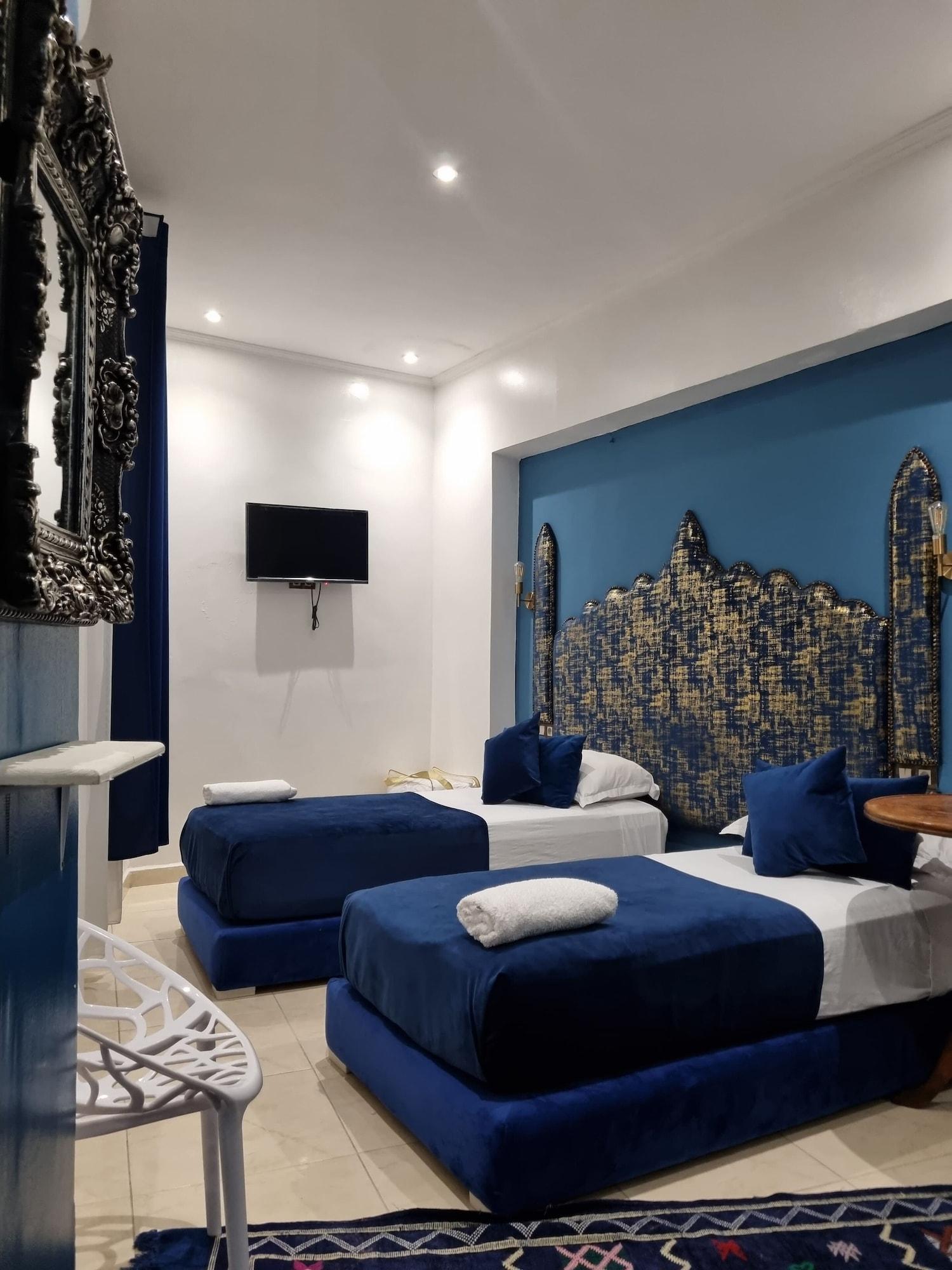 Varios hotel palace