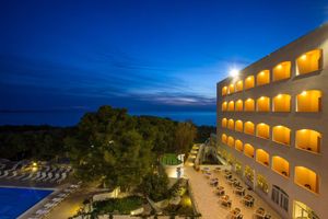 Alojamiento - Ecoresort Le Sirenè - Caroli Hotels