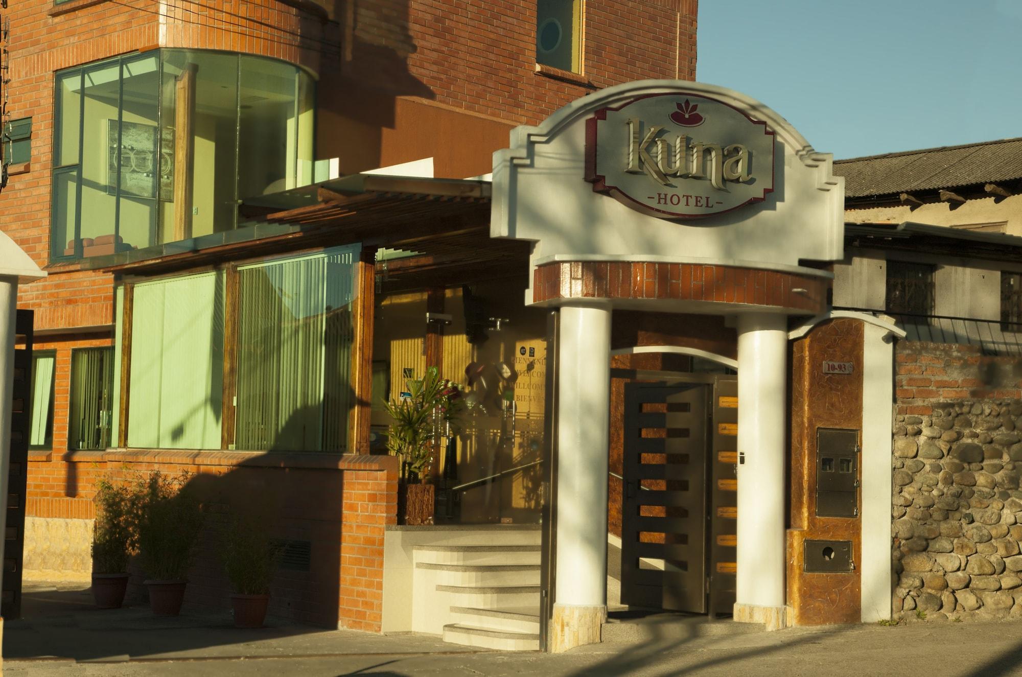 Varios Kuna Hotel