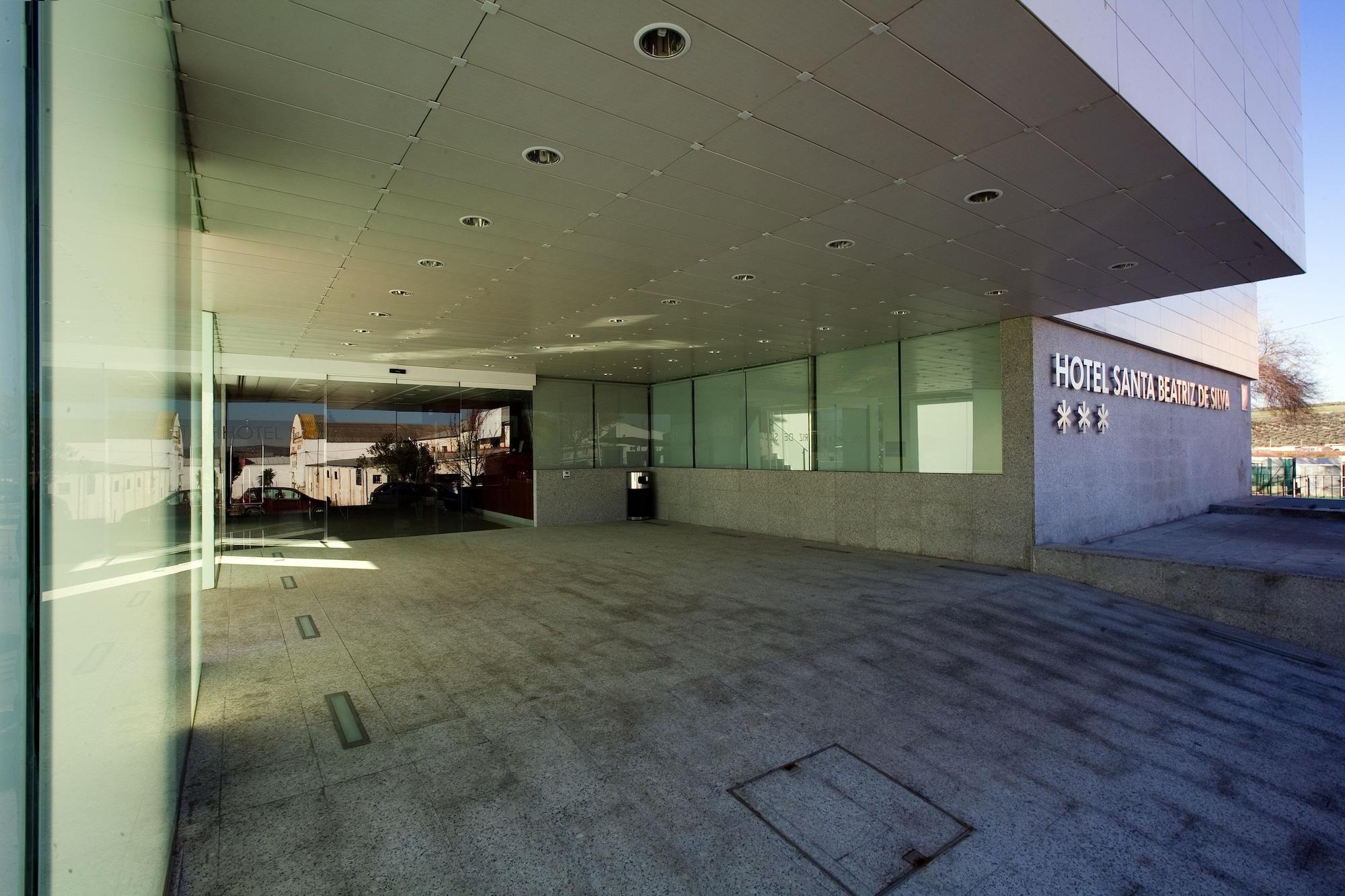 Vista Exterior Santa Beatriz De Silva
