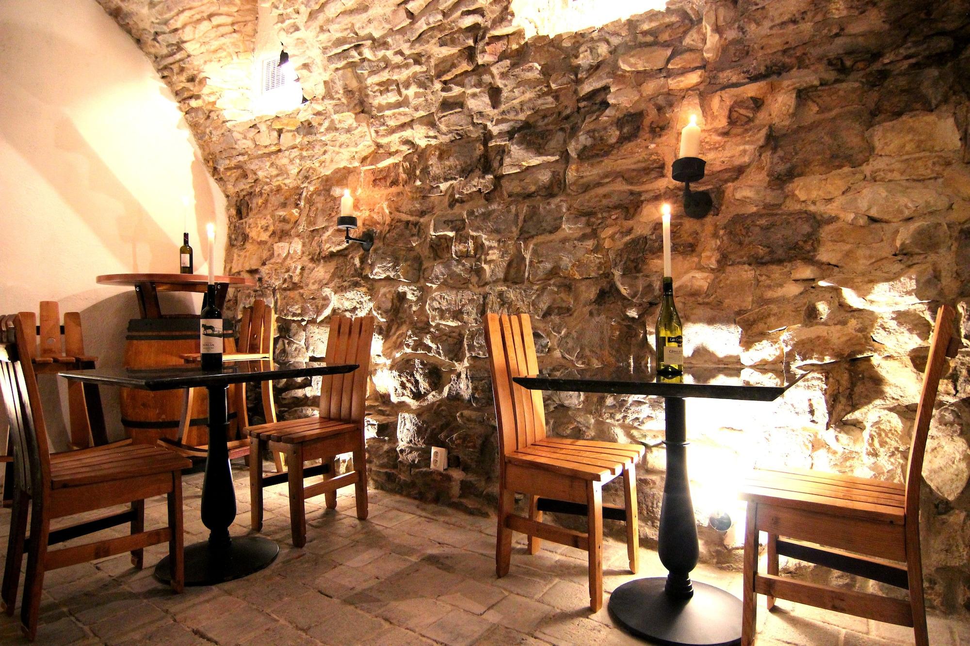 Bar/Salón The Dominican