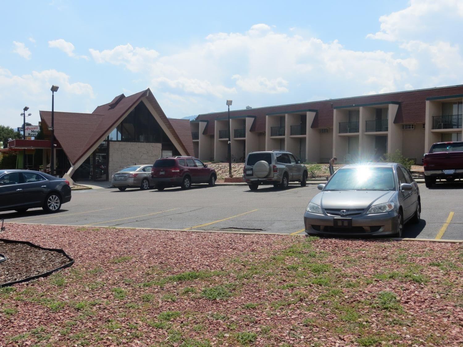 Vista Exterior Days Inn by Wyndham Colorado Springs/Garden of the Gods