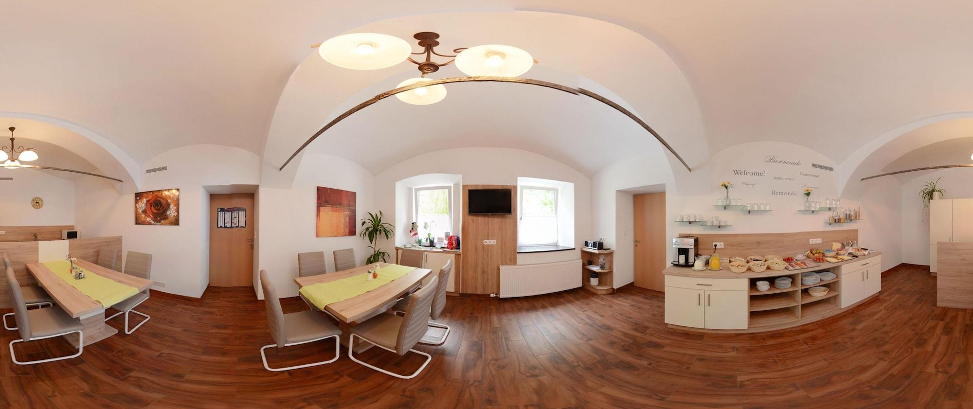Restaurant Zimmer Ferienwohnung Yassi