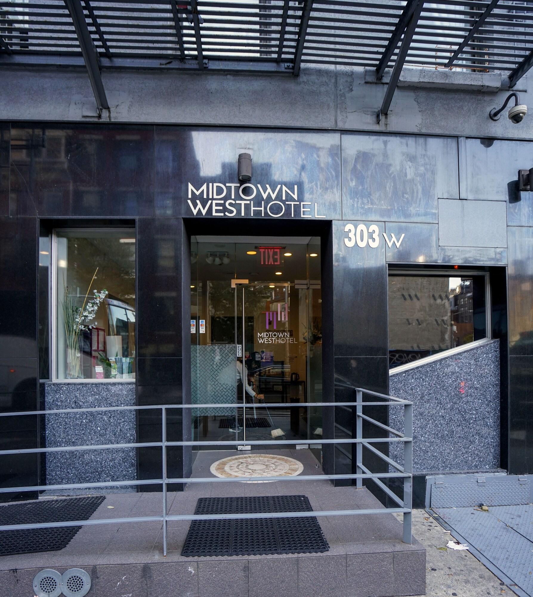 Vista Exterior Midtown West Hotel