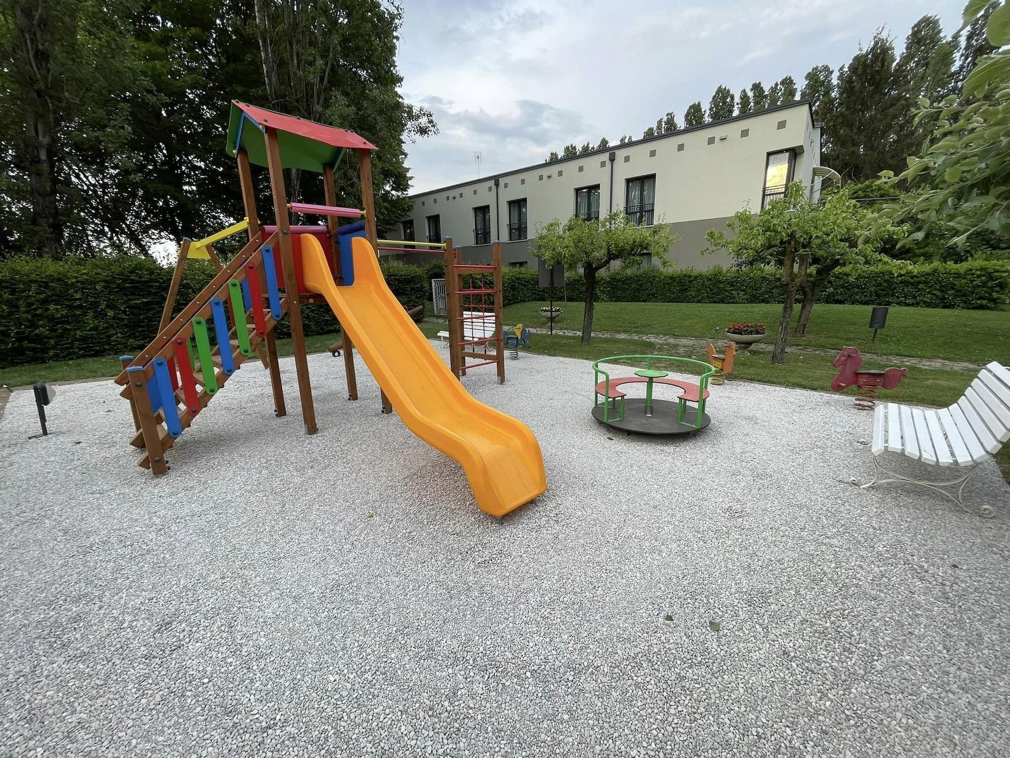 Instalaciones Recreativas Hotel All'Orso