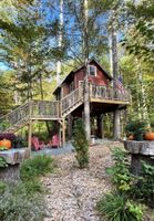 Alquiler Vacacional - Cozy 4 season Treehouse - 30 minute drive to ski!