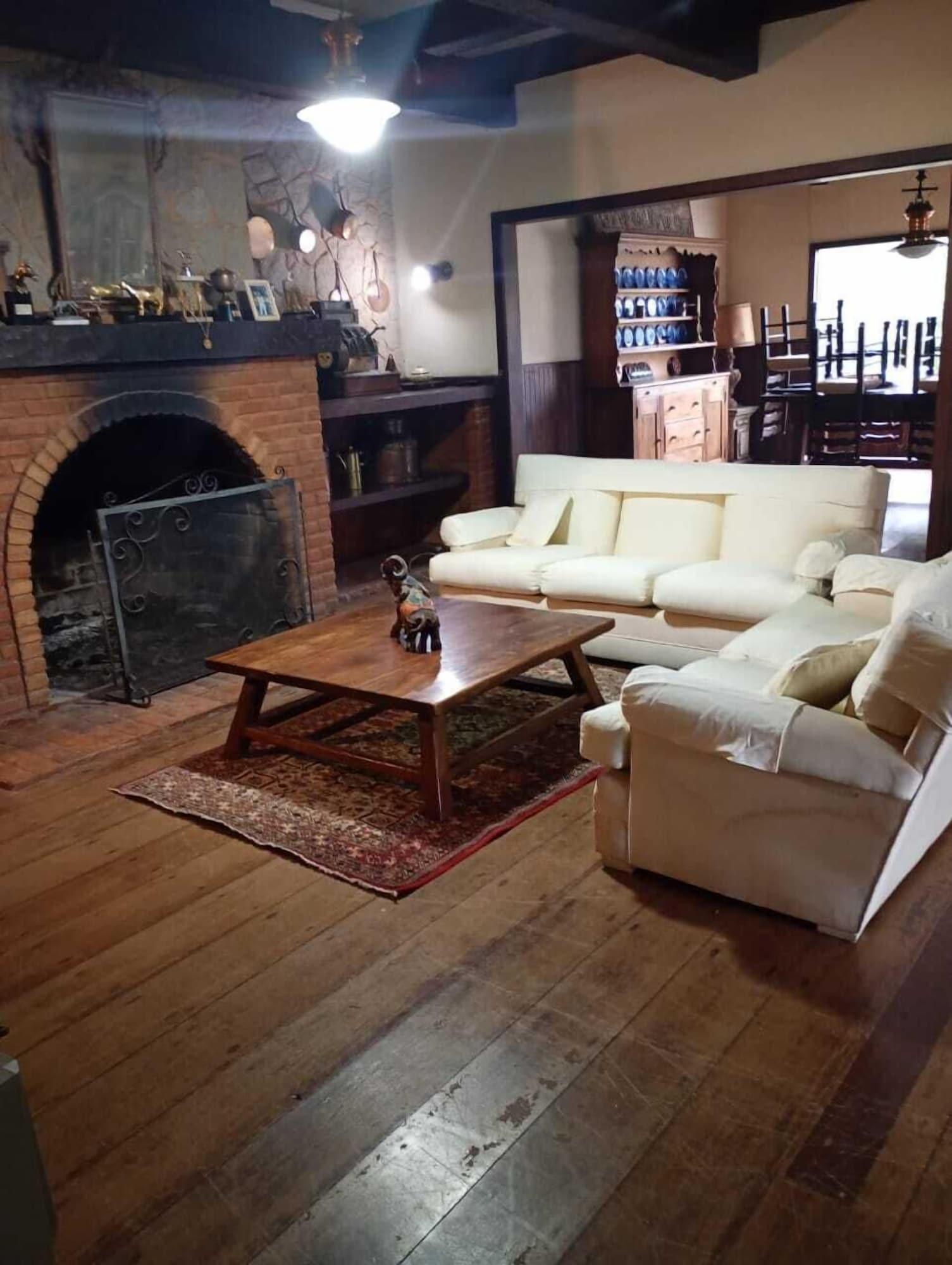 Sala de reuniões fazenda vista soberba