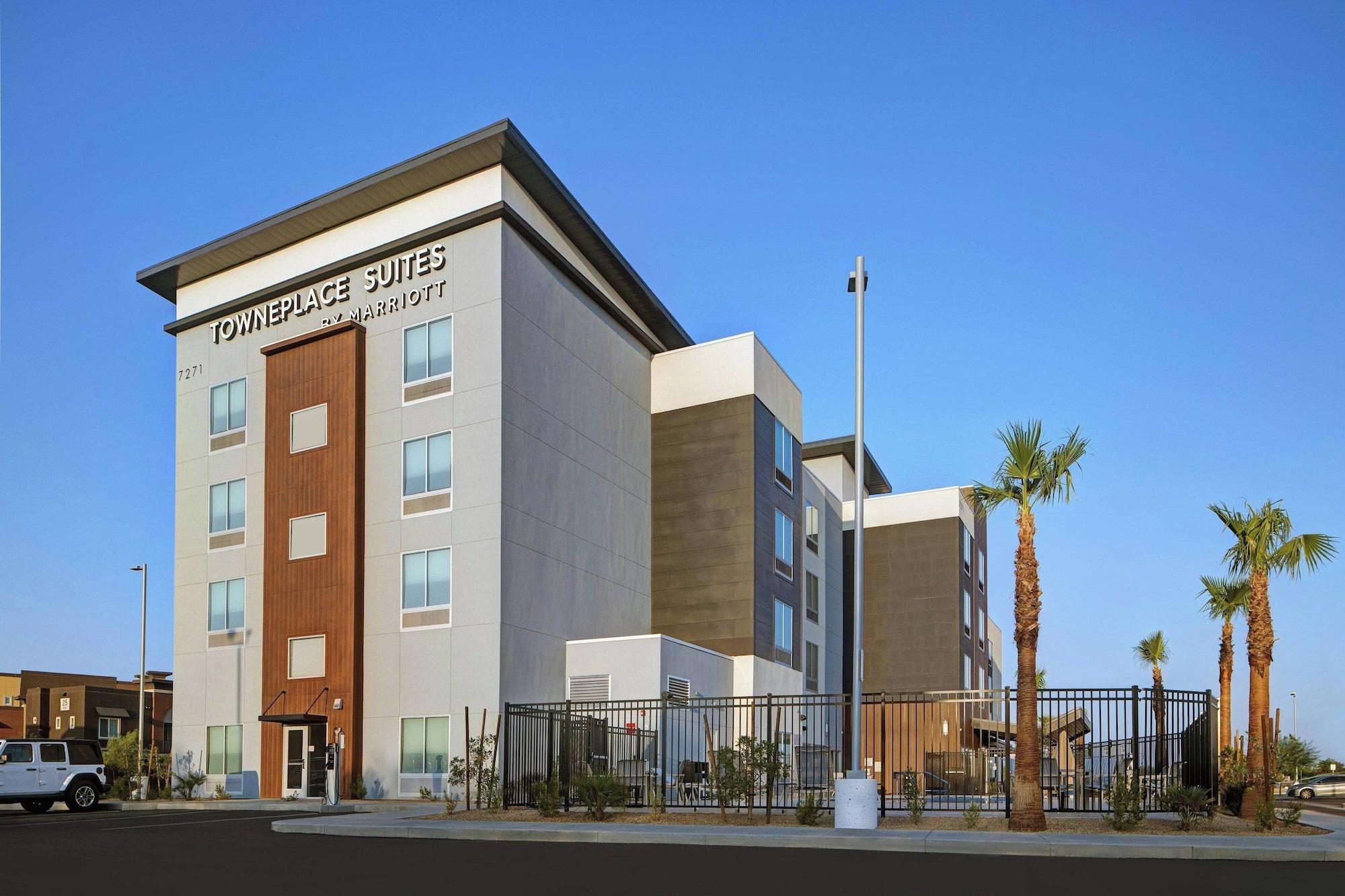 Vista Exterior TownePlace Suites by Marriott Phoenix Glendale Sports & Entertainment District