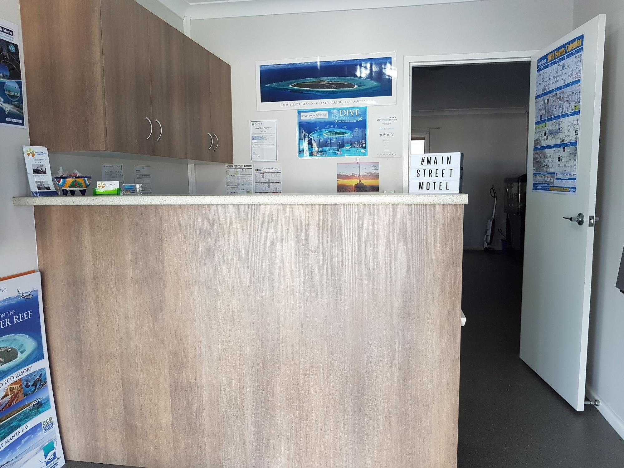 Vista Lobby Main Street Motel